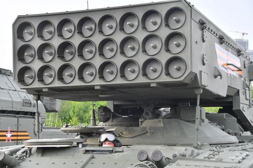    Российский «Солнцепек» уничтожил опорные пункты ВСУ под Харьковом Владимир ВЕЛЕНГУРИН