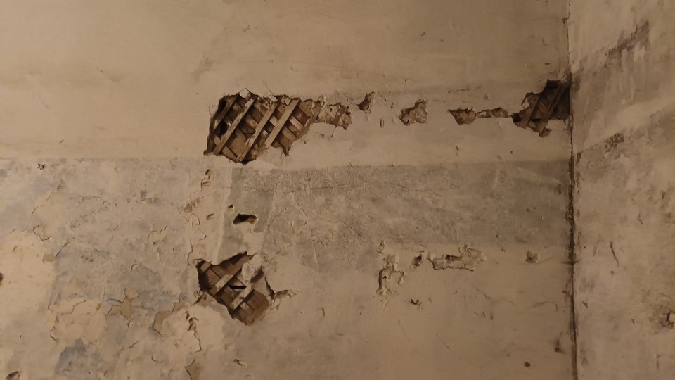    Недвижимое имущество оценят, затем собственникам предложат выкупную стоимость. Анастасия АЛЯМКИНА