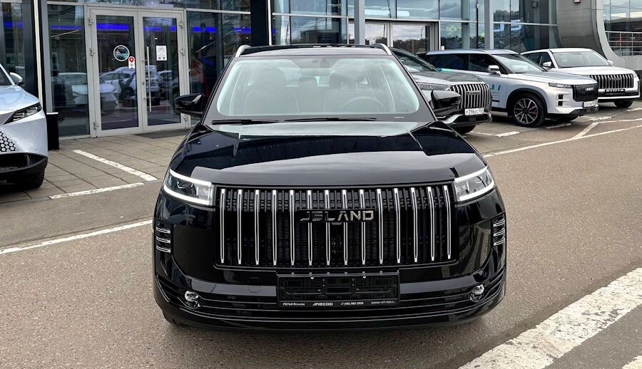 Скоро в продаже: первая модель новой российской марки появилась у дилеров