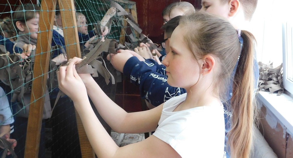 Школьники района помогают воинам СВО