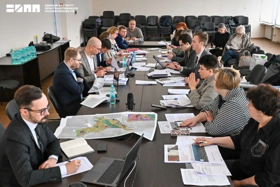    В Кременной ЛНР планируют развивать сельское хозяйство и обрабатывающие производства. ФОТО: ТГ-канал Единого института пространственного планирования РФ