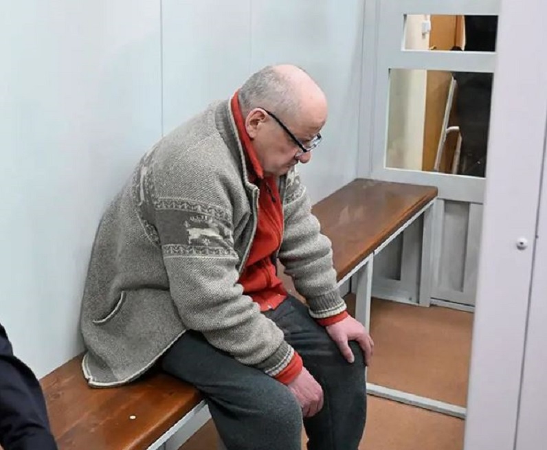 Бывший заместитель Шойгу Павел Попов лишён званий, наград и получил 19 лет колонии строгого режима. 
