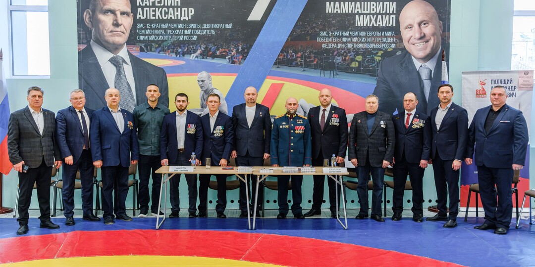 Спортсмены и ветераны СВО из «АПРИ» стали гостями патриотической встречи в Екатеринбурге