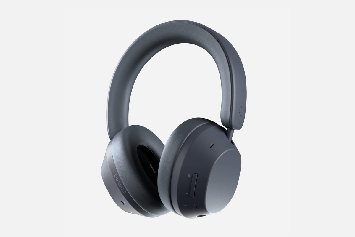 Кнопки на корпусе позволяют переключать треки, регулировать громкость и принимать входящие вызовы. Фото: Яндекс Маркет