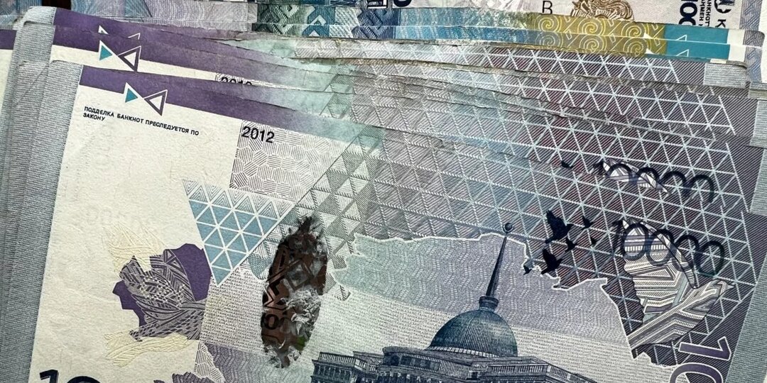 Жить в рассрочку станет сложнее: что задумал Нацбанк