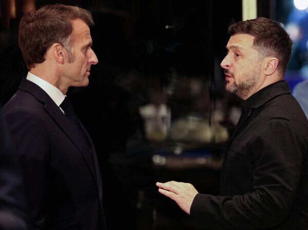    © REUTERS / Yiannis Kourtoglou