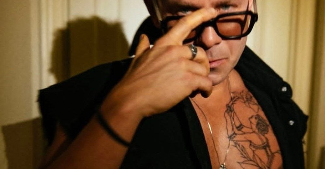 Артист, врач и мужчина: о взрослении, гармонии и внешности. Почему я пока выбираю традиционную косметологию вместо хирургии и пластики