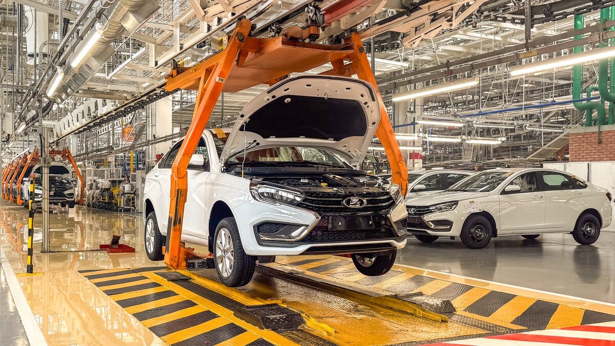    Производство автомобилей LADA Vesta на «АвтоВАЗе». Фото Иван Бахарев / «Автоновости дня»