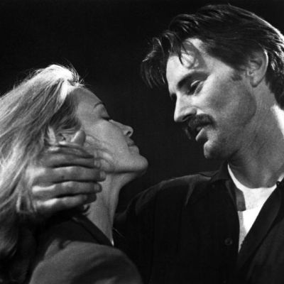 Как мужчина ведёт себя, когда впервые осознаёт, что попал. Пять неосознанных привычек