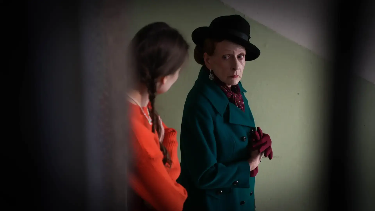 Анастасия Субботина и Татьяна Кузнецова на съемках фильма «Не такие мы люди»