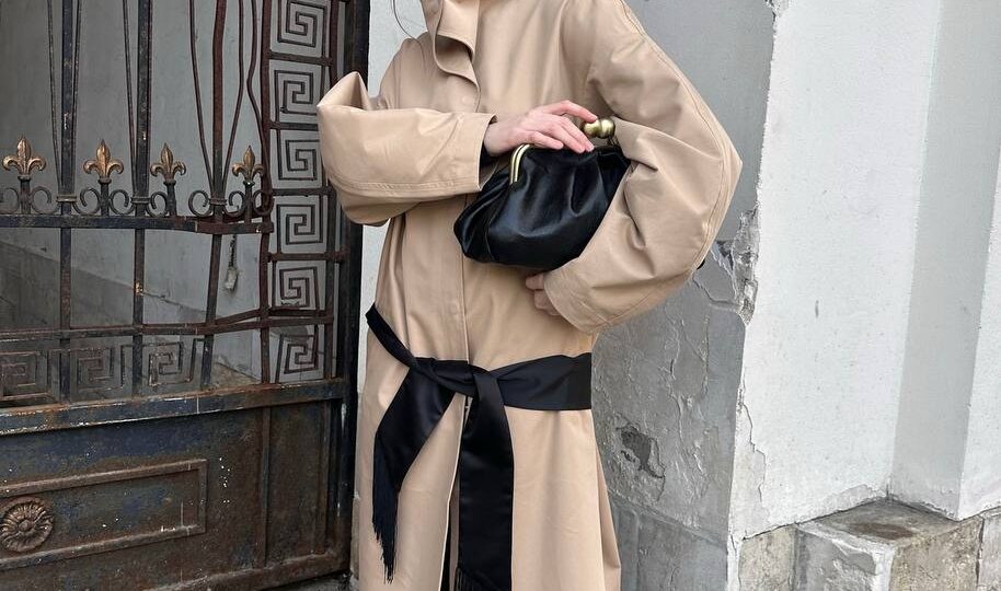 Плащ из плотного хлопка | Стилизации от друзей бренда