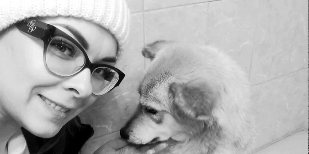 В Омске скончалась Валерия Белова, девушка, на которую натравили стаффа