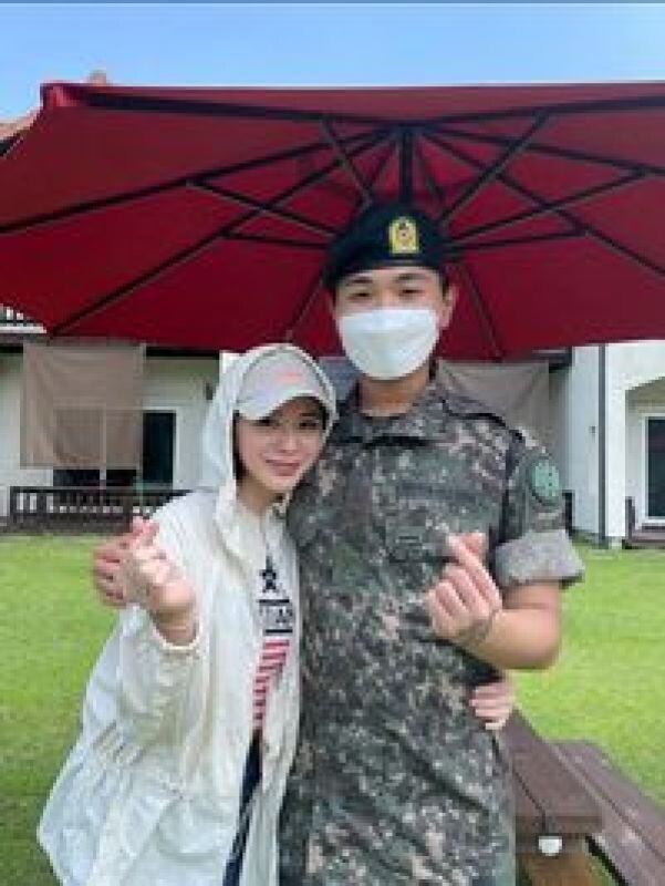 Младший брат Айяны Айдын Мун, вдохновившись примером сестры, тоже принял ислам / Источник: Wolipop