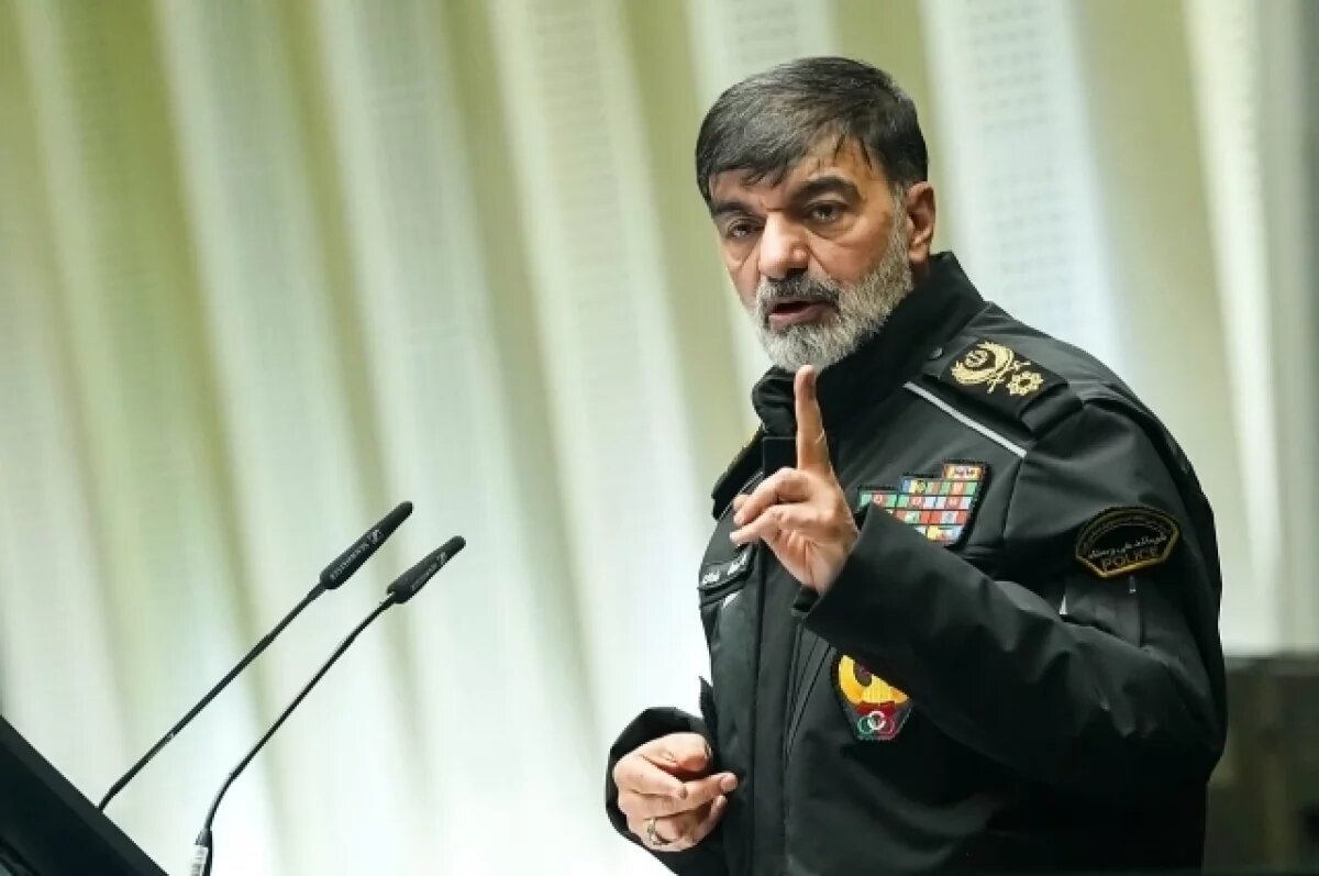    Генерал Радан заявил, что силовики Ирана нанесли мощный удар по предателям