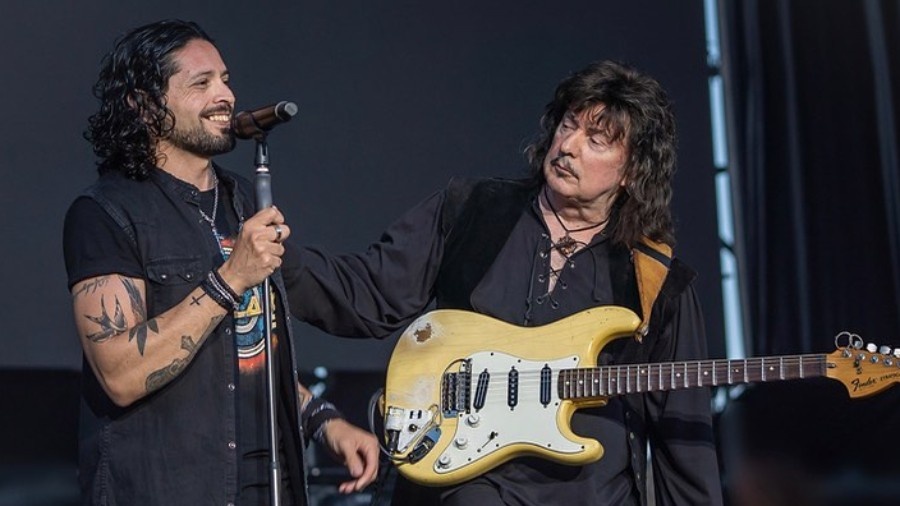 Ritchie Blackmore's Rainbow с Дуги Уайтом и Ронни Ромеро (1994-2023)