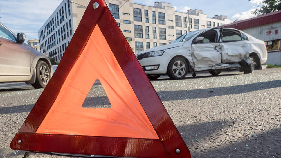В Тихвинском районе Ленобласти женщина погибла после выезда на встречку.📷Фото: Евгений Павленко / Коммерсантъ