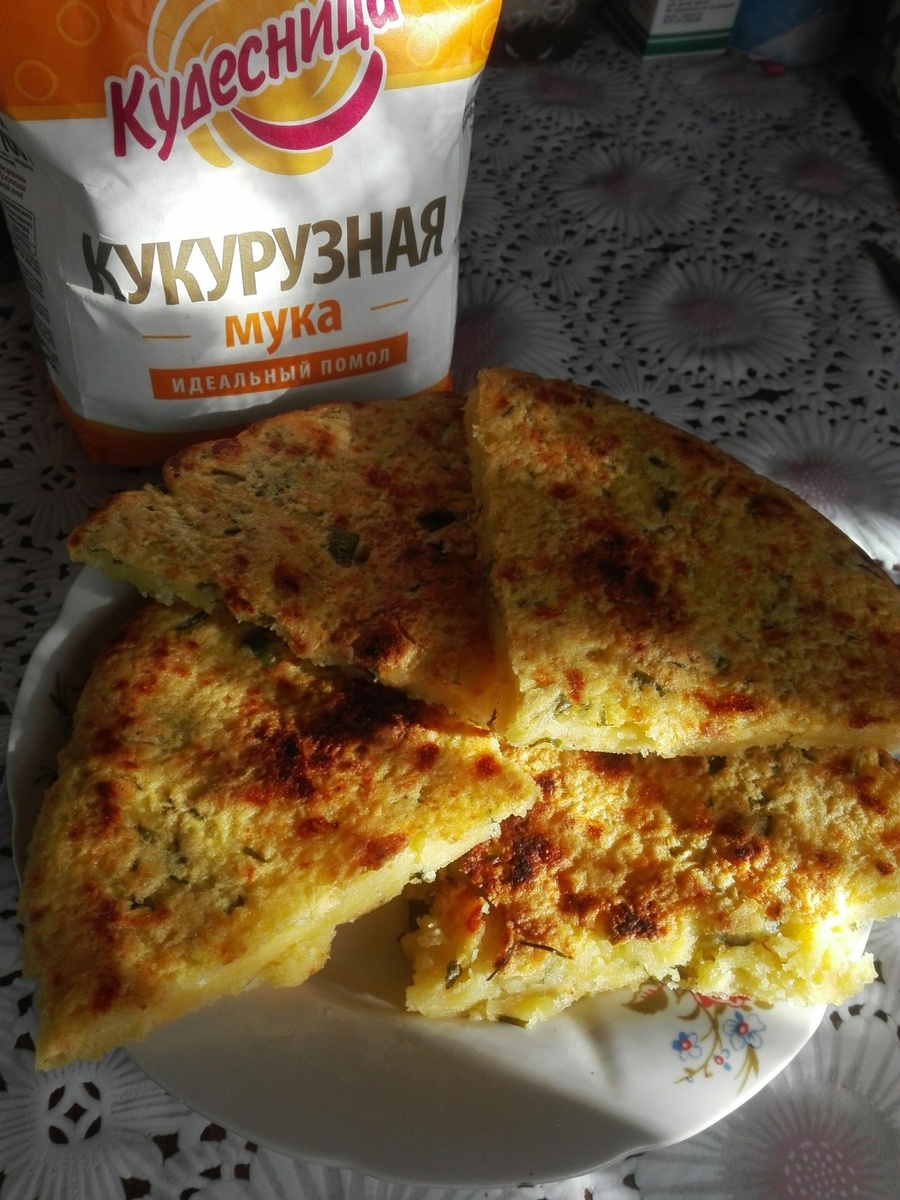    Завтракаем на даче