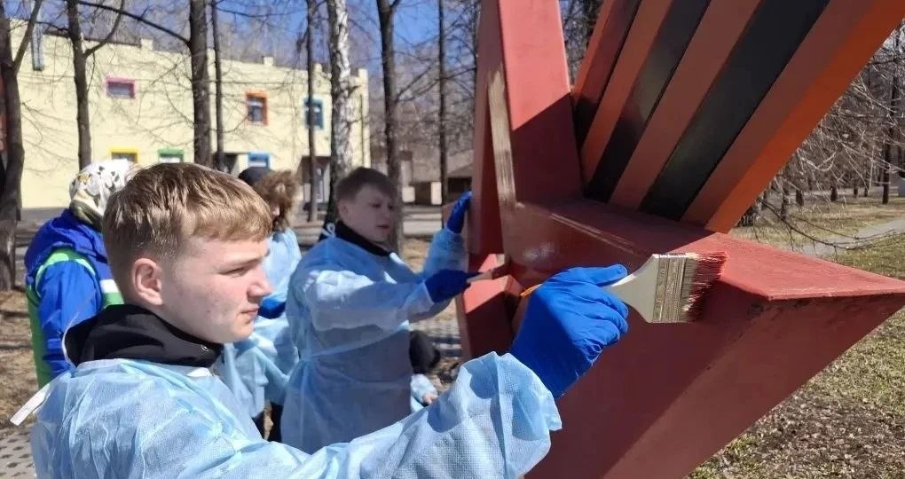В Кировском районе участники проекта «Дети в деле» приняли участие во Всероссийском субботнике