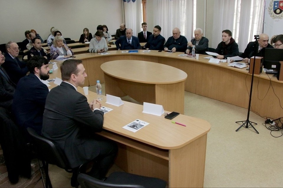    В Донецке прошла конференция «История Донбасса: анализ и перспективы». Фото: ТГ/Ежиков