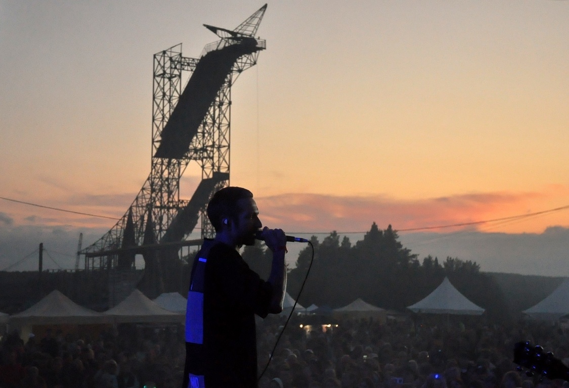    Одним из гостей Фестлуна Трамплин был сын легендарного Виктора Цоя – Саша Цой. Фото: Константин Седегов, ПН