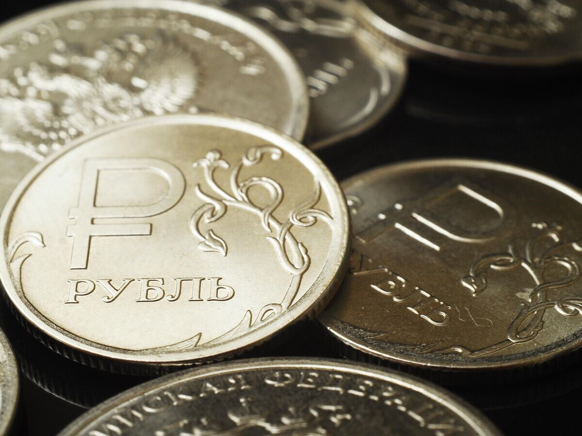    Монеты номиналом один рубль© РИА Новости . Алексей Сухоруков