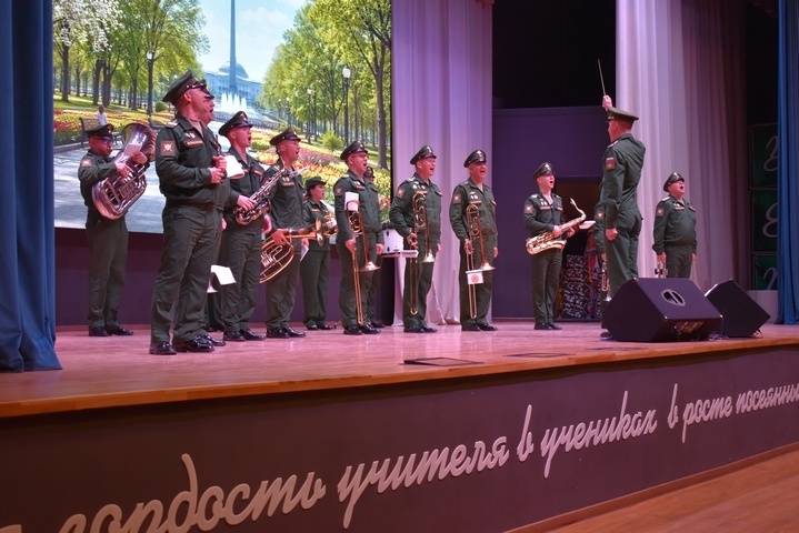    Военный оркестр соединения выступил в музыкальной программе мероприятия. Источник: пресс-служба Центрального военного округа.