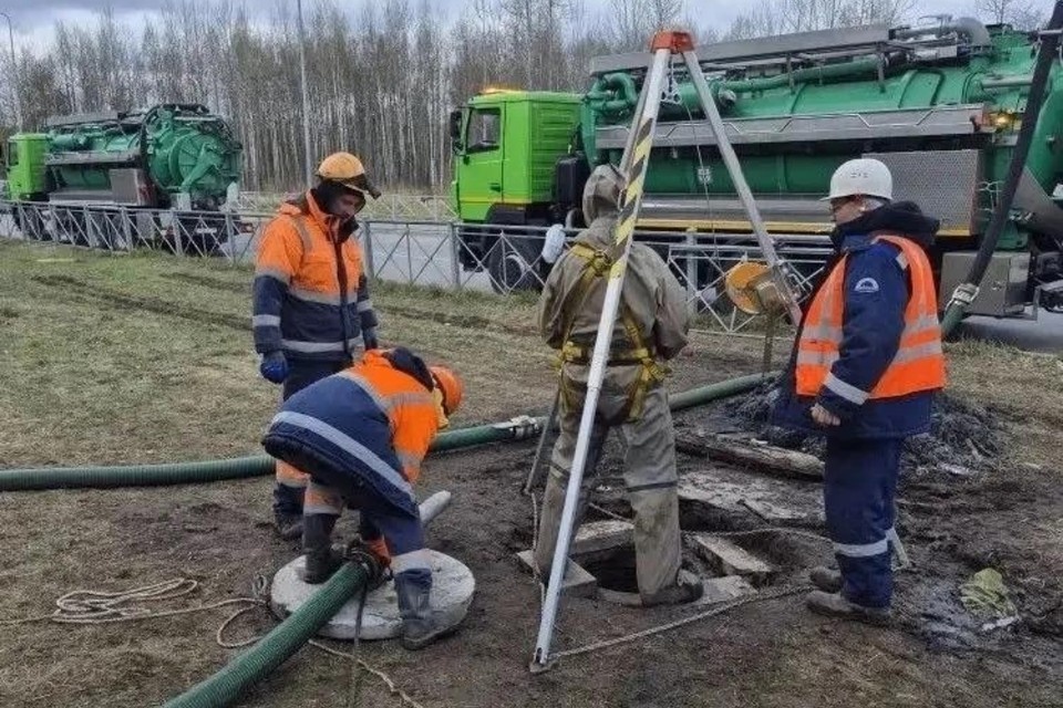    Трубы были заполнены мусором на 95 процентов. Фото: ГУП «Водоканал Санкт-Петербурга»