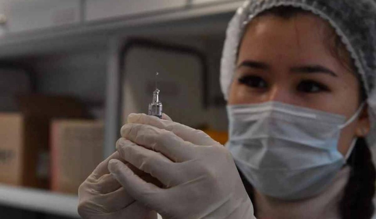     Ветврач. Источник: omsk.kp.ru Автор фото: Иван Макеев