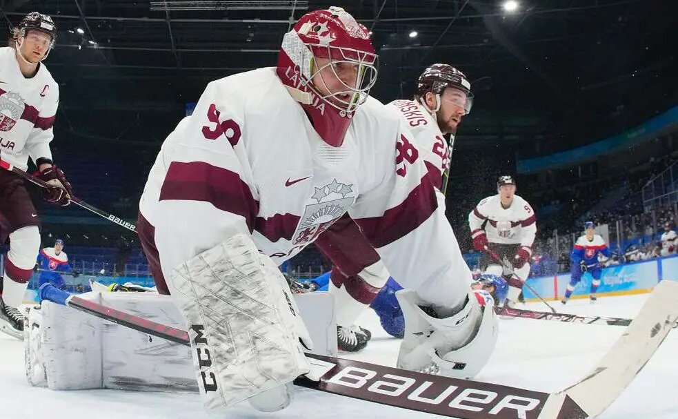    Источник: Янис Калниньш в составе сборной Латвии на Олимпиаде в Пекине Фото: Matt Slocum — Pool / Getty Images. rbc.ru Руслан Титов