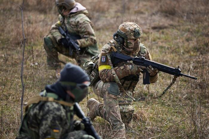 Обложка © Shutterstock / FOTODOM / hurricanehank