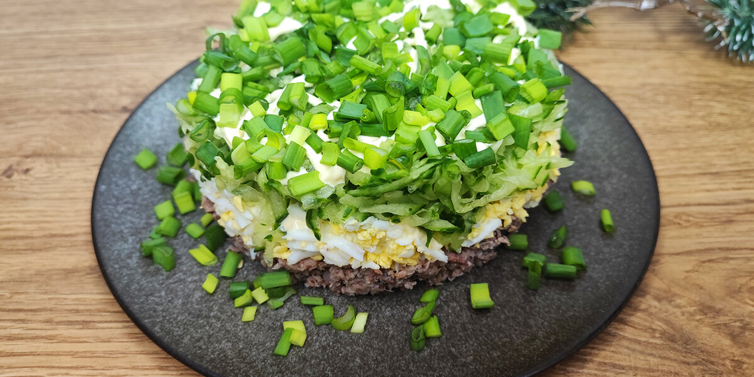 Очень легкий и вкусный салат, готовлю его вместо "Мимозы". Простой рецепт салата на каждый день