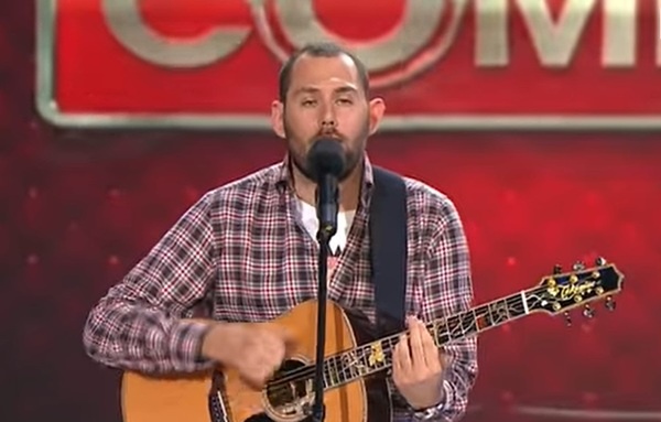 Суд в Москве заочно арестовал комика-иноагента Семена Слепакова