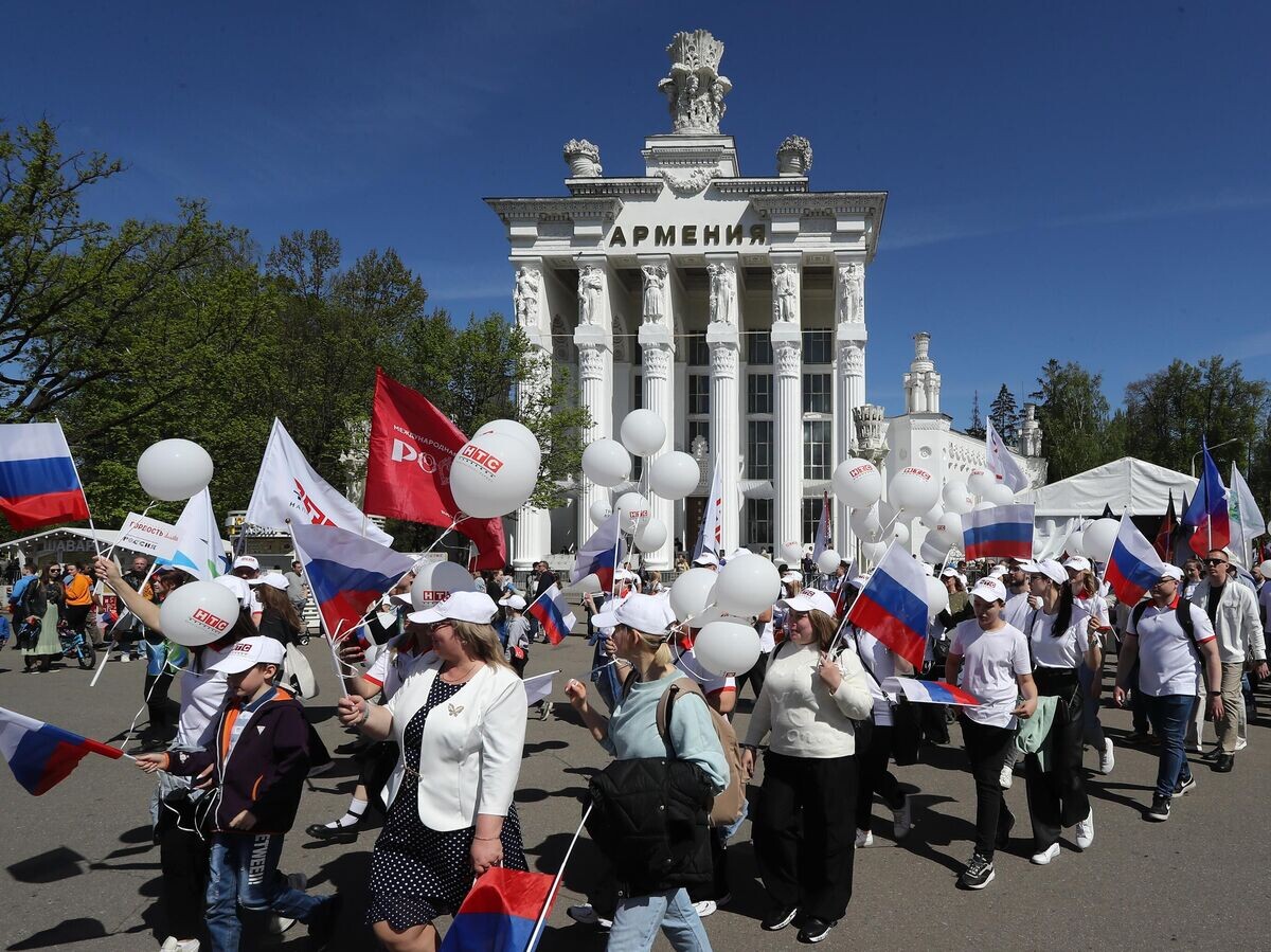   Шествие и флешмоб "Труд крут" на выставке "Россия" | © РИА Новости / Фотохост-агентство РИА Новости