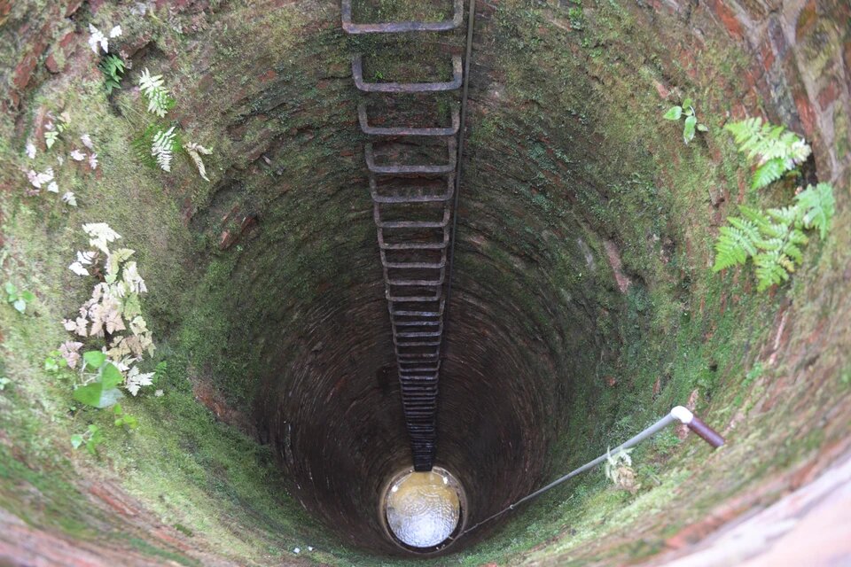 После убийства тела выбросили в колодец. Фото: Владимир Веленгурин