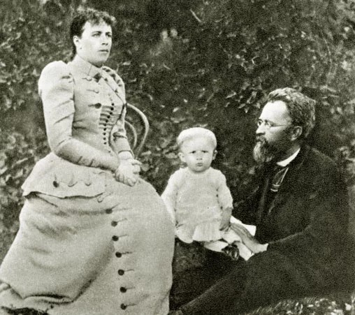 Сергей Прокофьев с родителями, фотография из открытых источников Яндекса