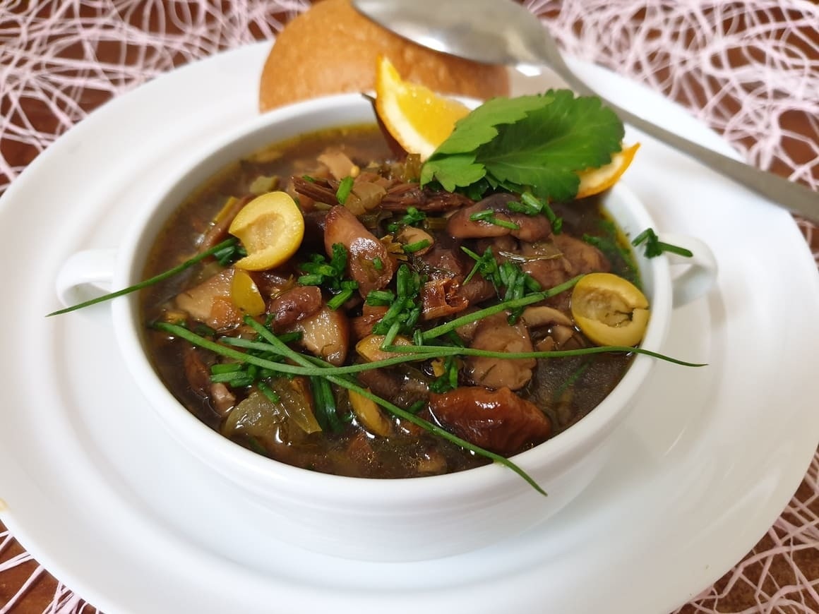    Грибная солянка