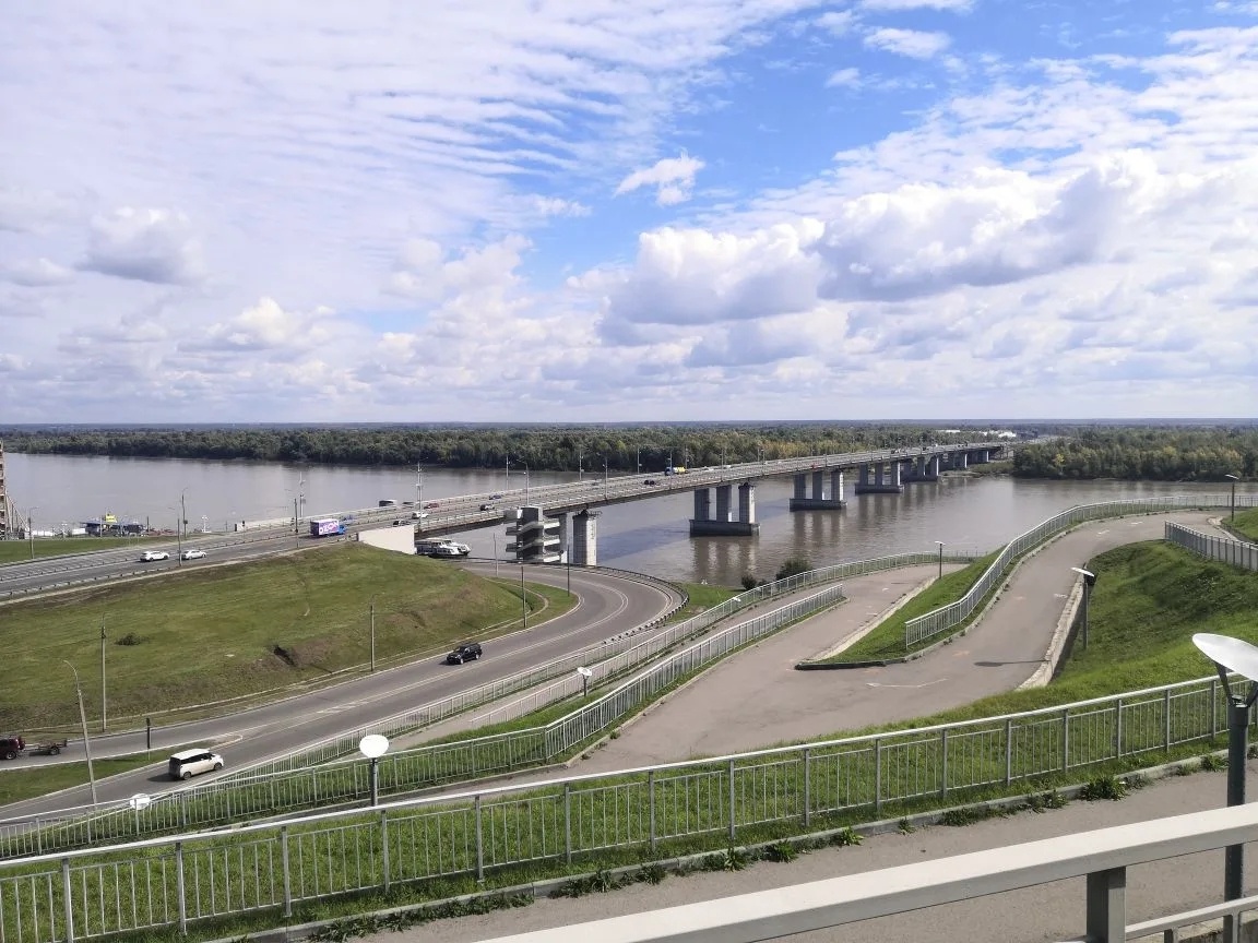 Новый мост через реку Обь