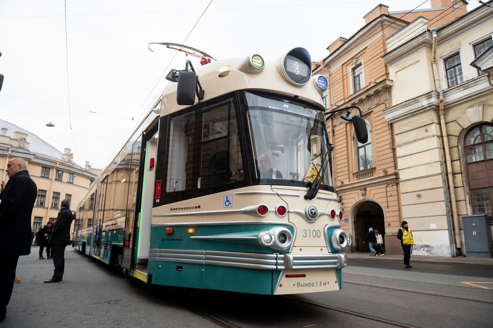    Отдельно в постановлении прописан виадук от Кронштадтской улицы до проспекта Стачек. Юлия ПЫХАЛОВА