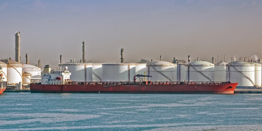 Сингапур наращивает закупки российских нефтепродуктов