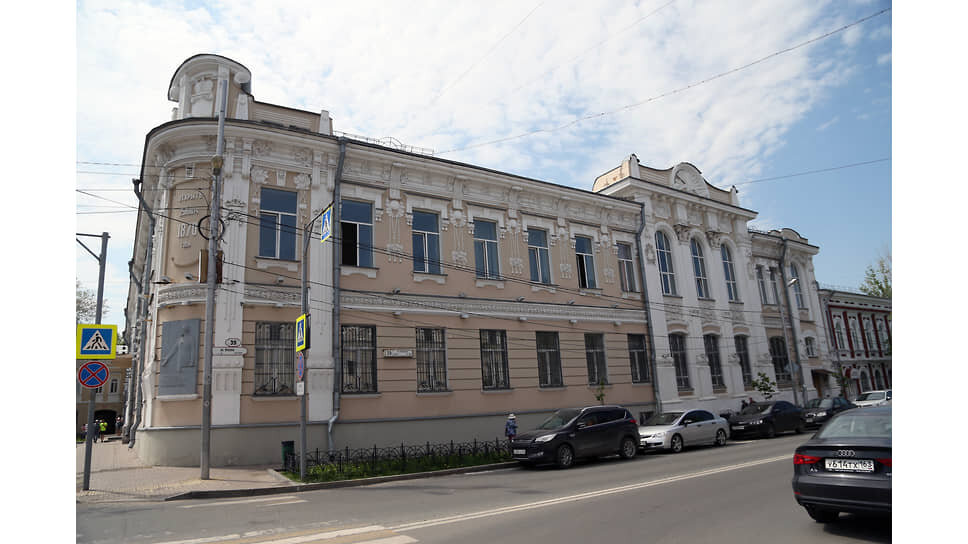 Здание Самарского областного суда, где рассматривается дело Артема Костромитина.📷Фото: Юрий Стрелец / Коммерсантъ