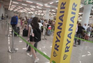 Зачем Ryanair будет закрывать регистрацию за час до вылета
