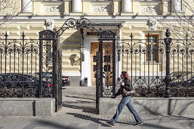    Источник: lenta.ru/ Виктор