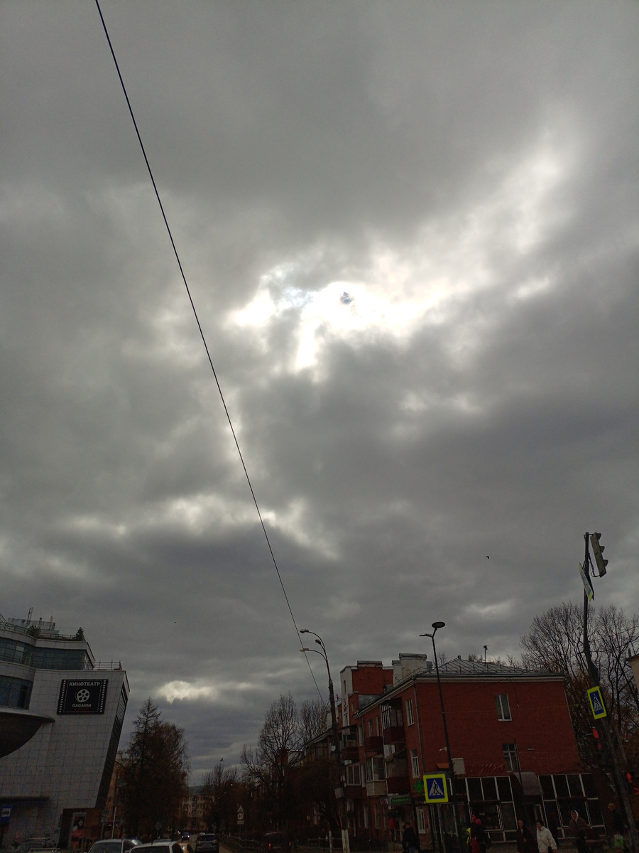 Небо в обеденный перерыв