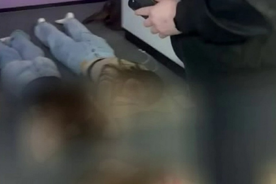    В Новосибирске накрыли вебкам-студию. Фото: МВД России