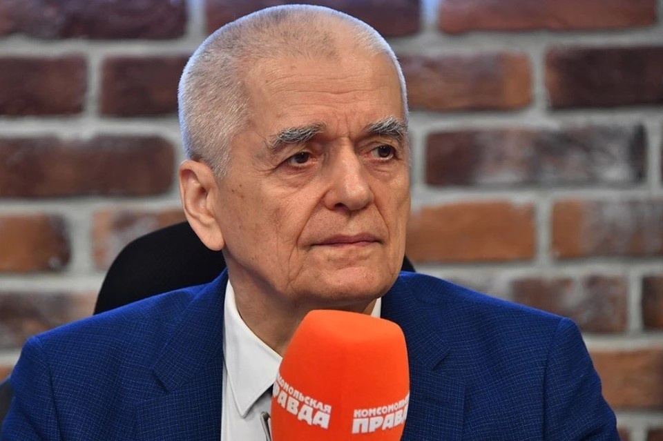    Онищенко: Попкорновая болезнь из-за вейпов развивается очень быстро Иван МАКЕЕВ