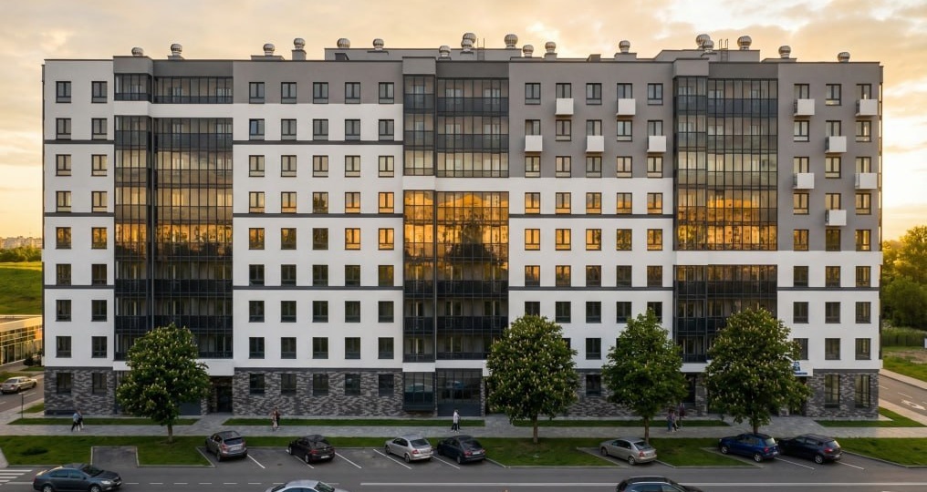 Появились подробности про секретный дом на Хоружей. Теперь известно, когда там начнут продавать квартиры