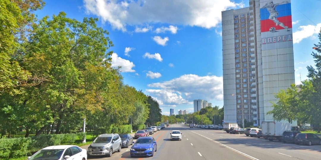 Словарь москвича: Ю́рловский проезд или Юрло́вский?