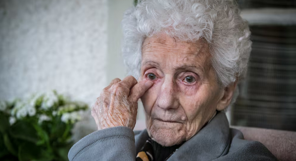 12 привычек в старости, которые раздражают всех, но никто не решается сказать об этом честно