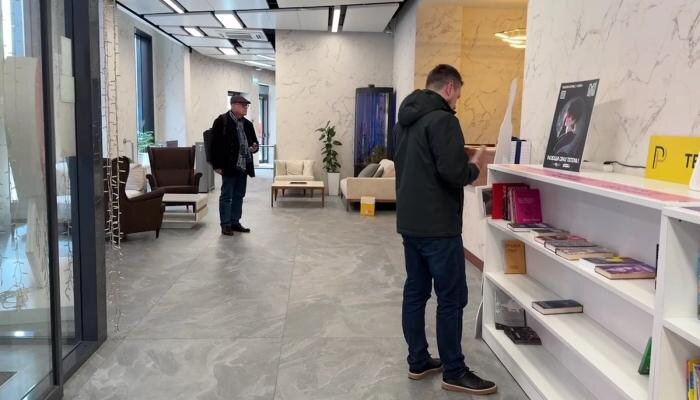 Обстановка в издательстве «Эксмо». Фото © Life.ru