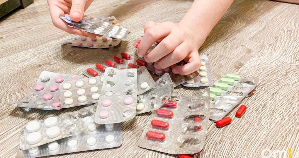 Бургеры опасны? Врач рассказала, как диеты и фастфуд разрушают кожу